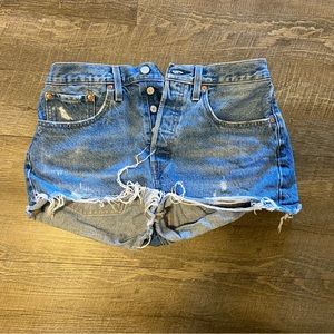 Levi high rise shorts